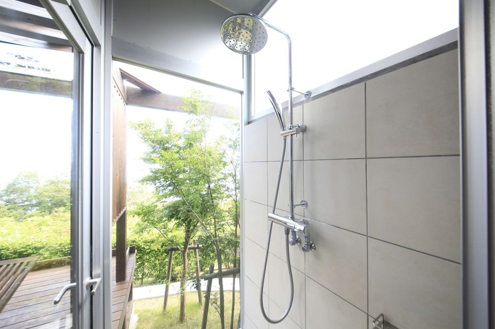 Hotel Grand Bach Atami Crescendo Twin Room Open-air Bath 11