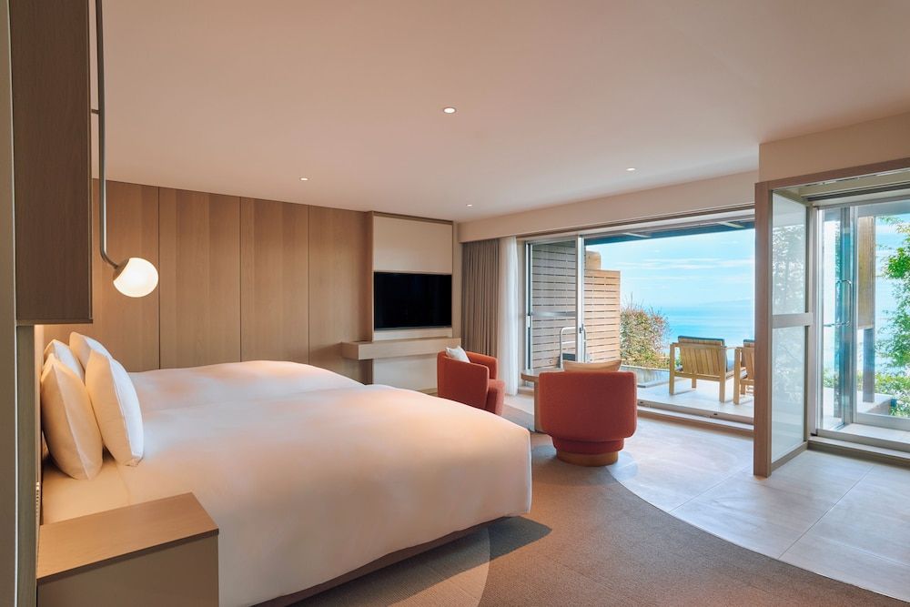 Hotel Grand Bach Atami Crescendo Twin Room Open-air Bath 2