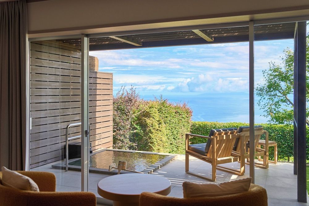 Hotel Grand Bach Atami Crescendo Twin Room Open-air Bath 4