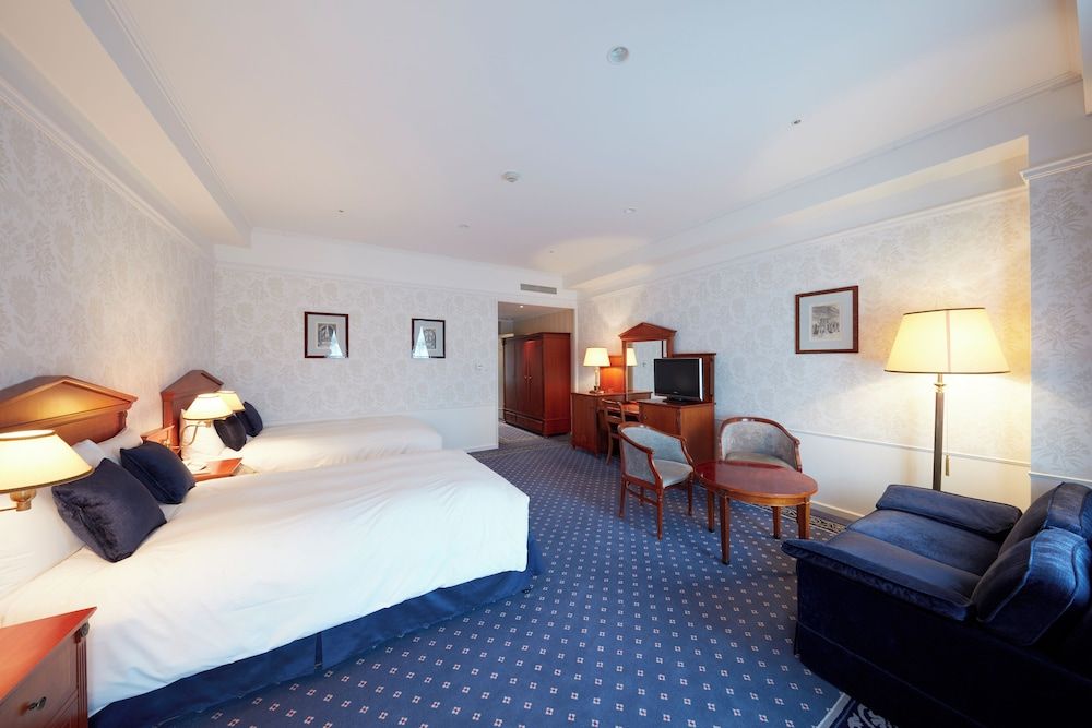 (Next day One-day pass included) Superior Quadruple Room