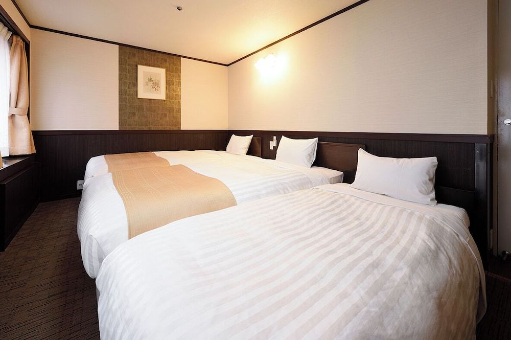 Standard Triple Room, Smoking (Electronic Cigarette Only)