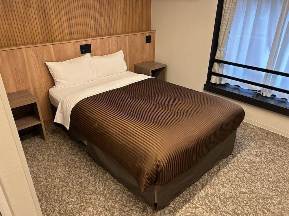 undefined Belmont Hotel