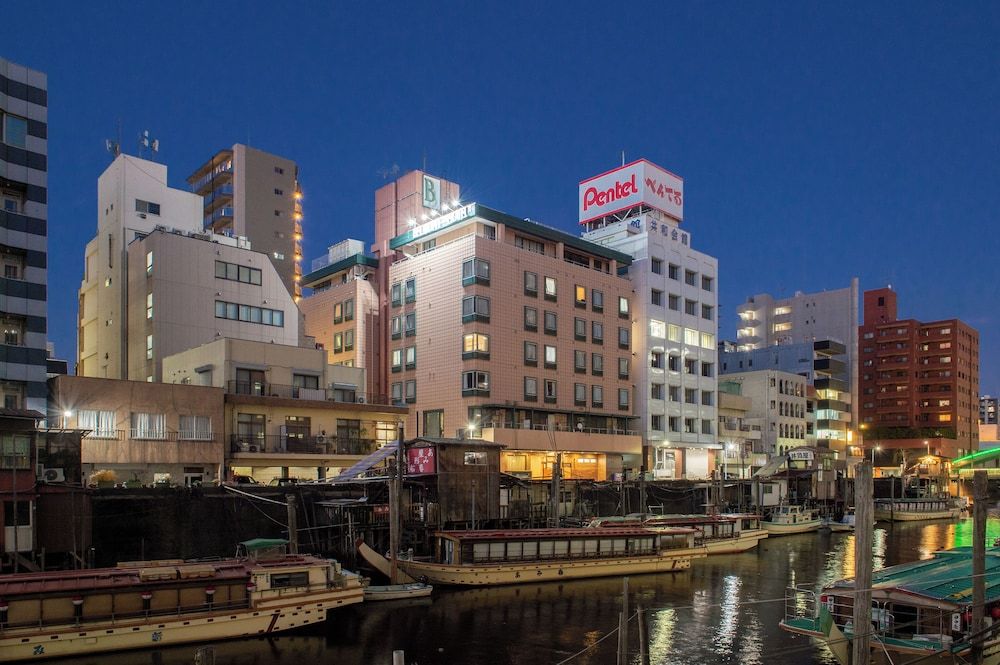 undefined Belmont Hotel 6