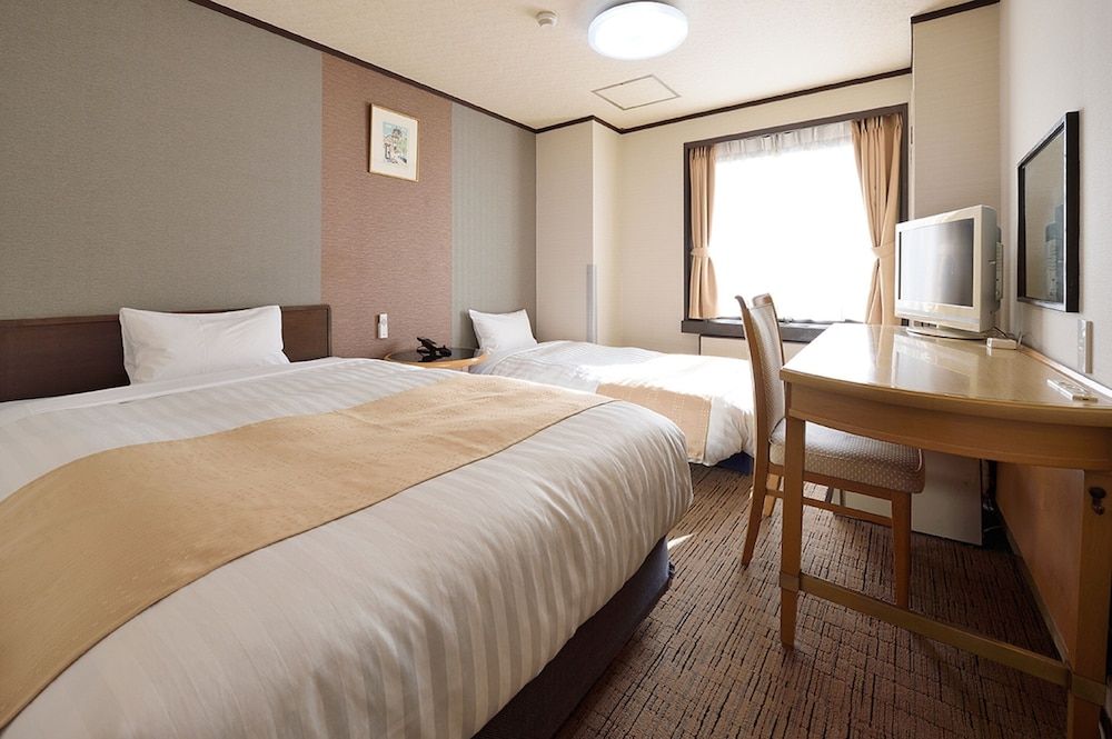undefined Belmont Hotel 2