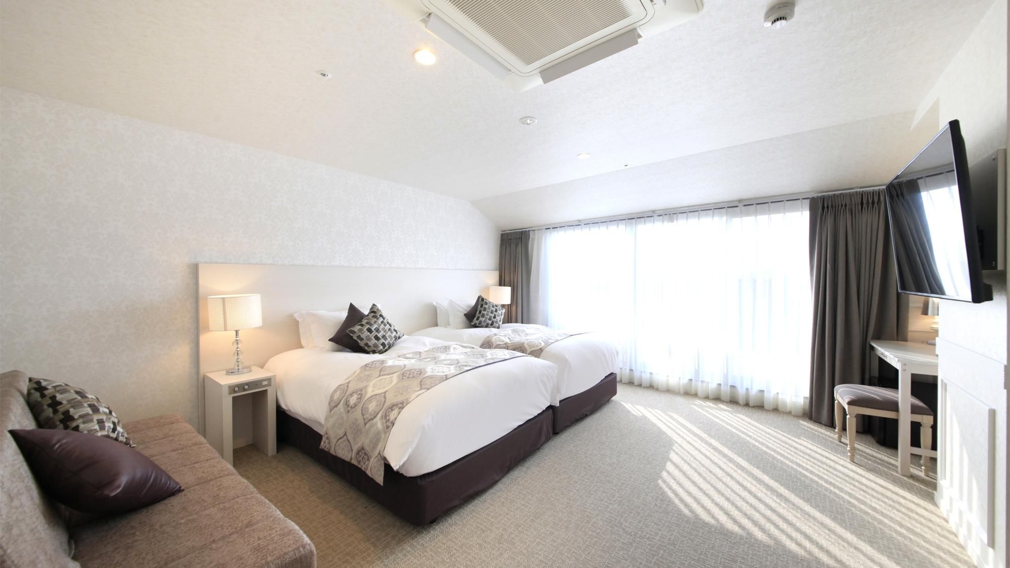 Luxury Twin Room - Non-Smoking