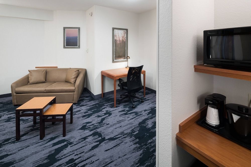undefined Fairfield Inn & Suites by Marriott Orlando at SeaWorld 3