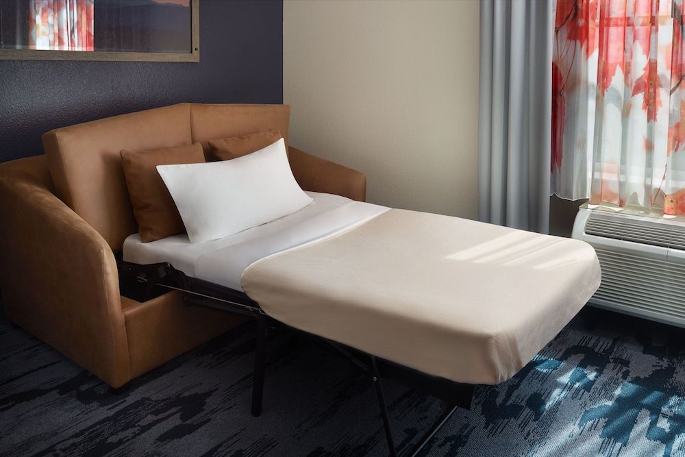 undefined Fairfield Inn & Suites by Marriott Orlando at SeaWorld 8