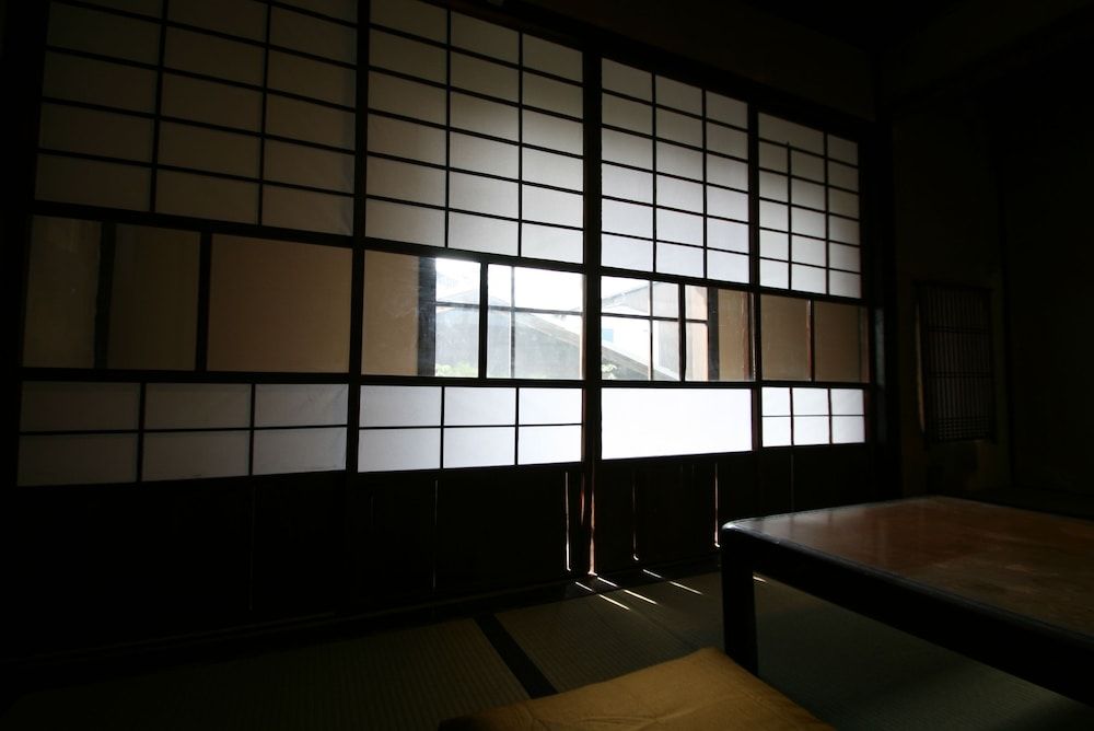 Traditional Twin Room, Shared Bathroom