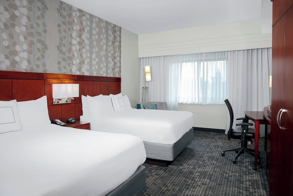 Room, 2 Queen Beds, Non Smoking