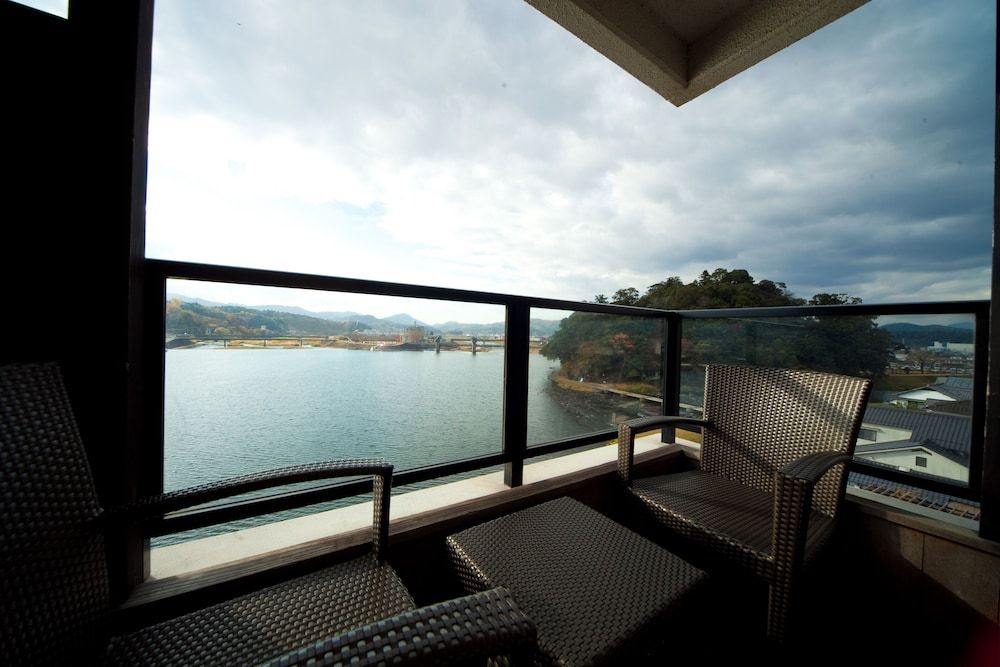 Executive Room, Hot Tub