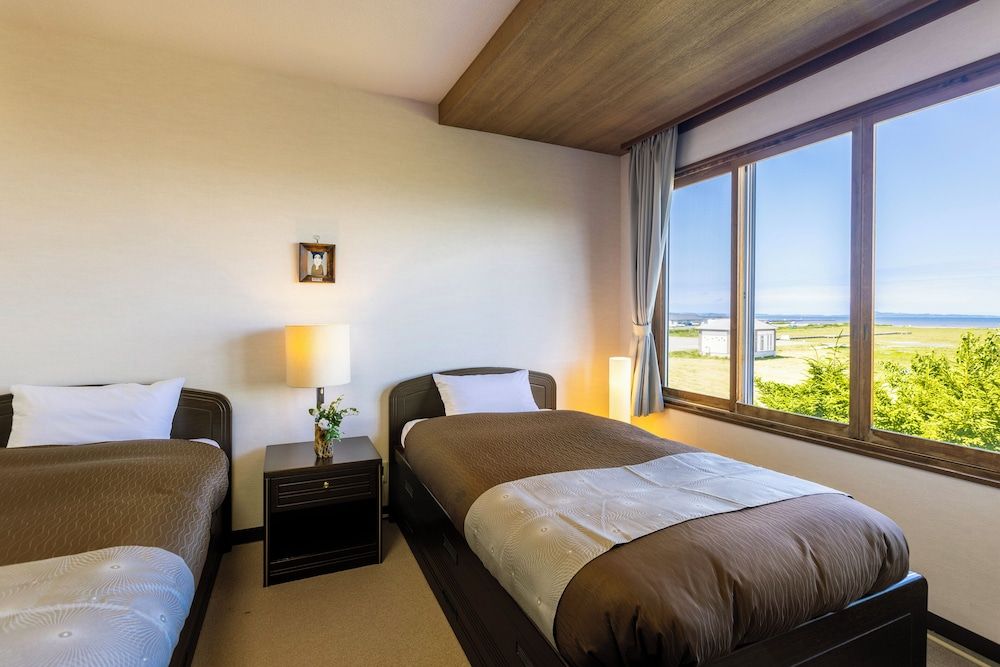 Kagariya [Lake View] Standard Twin Room