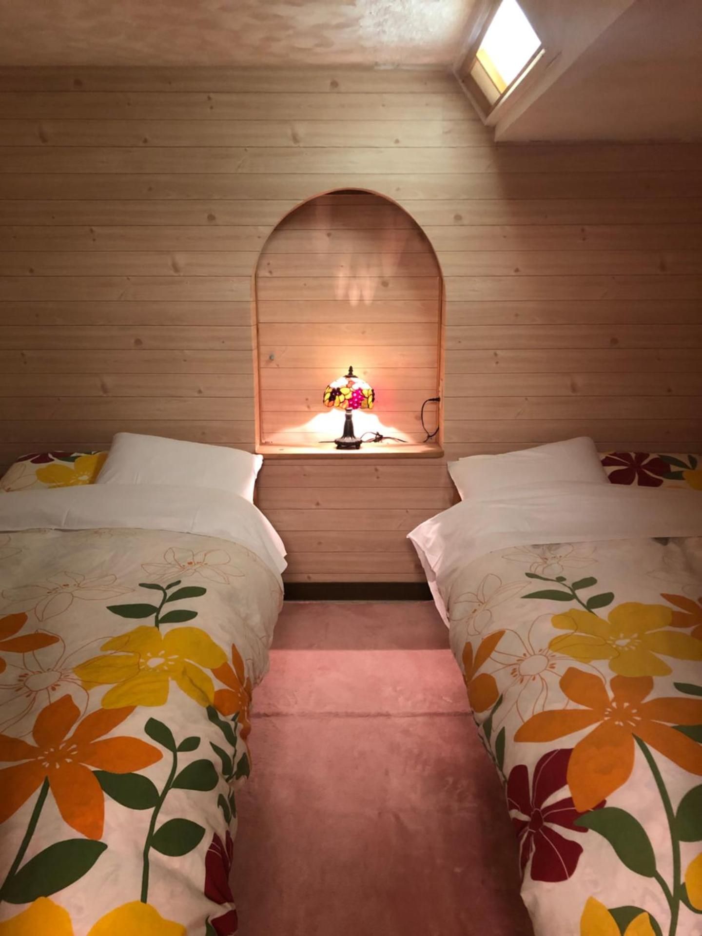Economy Twin Room
