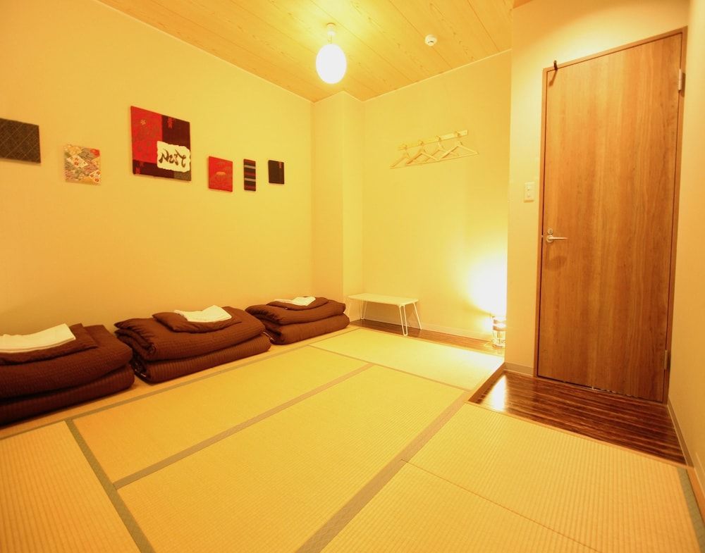 undefined Osaka Guesthouse Nest - Hostel 4