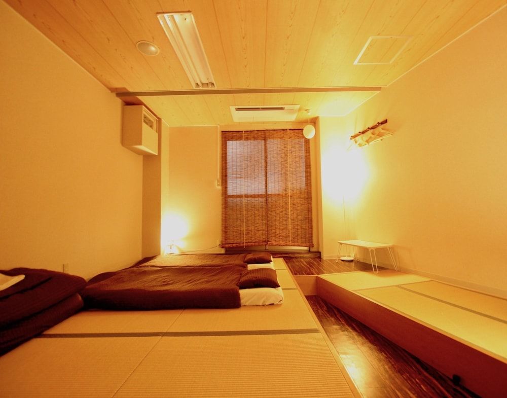 undefined Osaka Guesthouse Nest - Hostel 2