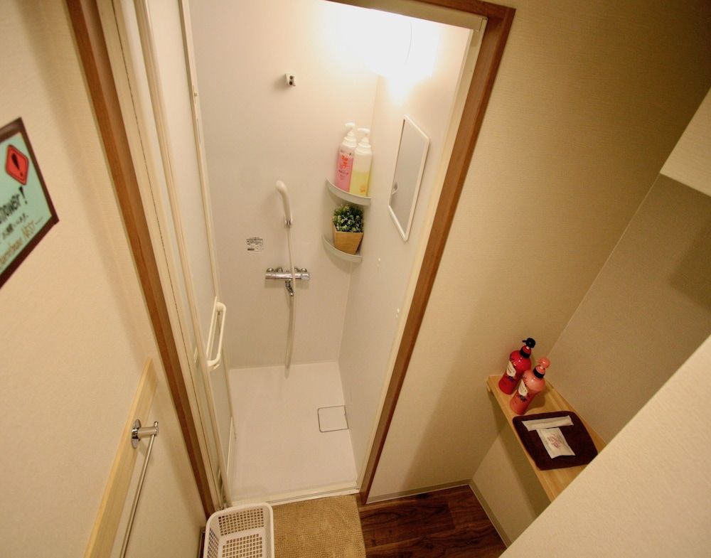 Osaka Guesthouse Nest - Hostel Private Room(2 People) 5