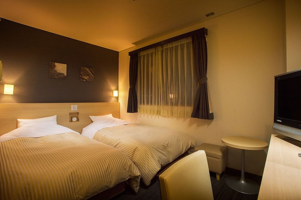 Twin Room, Non Smoking, Check-in time ends at 9PM