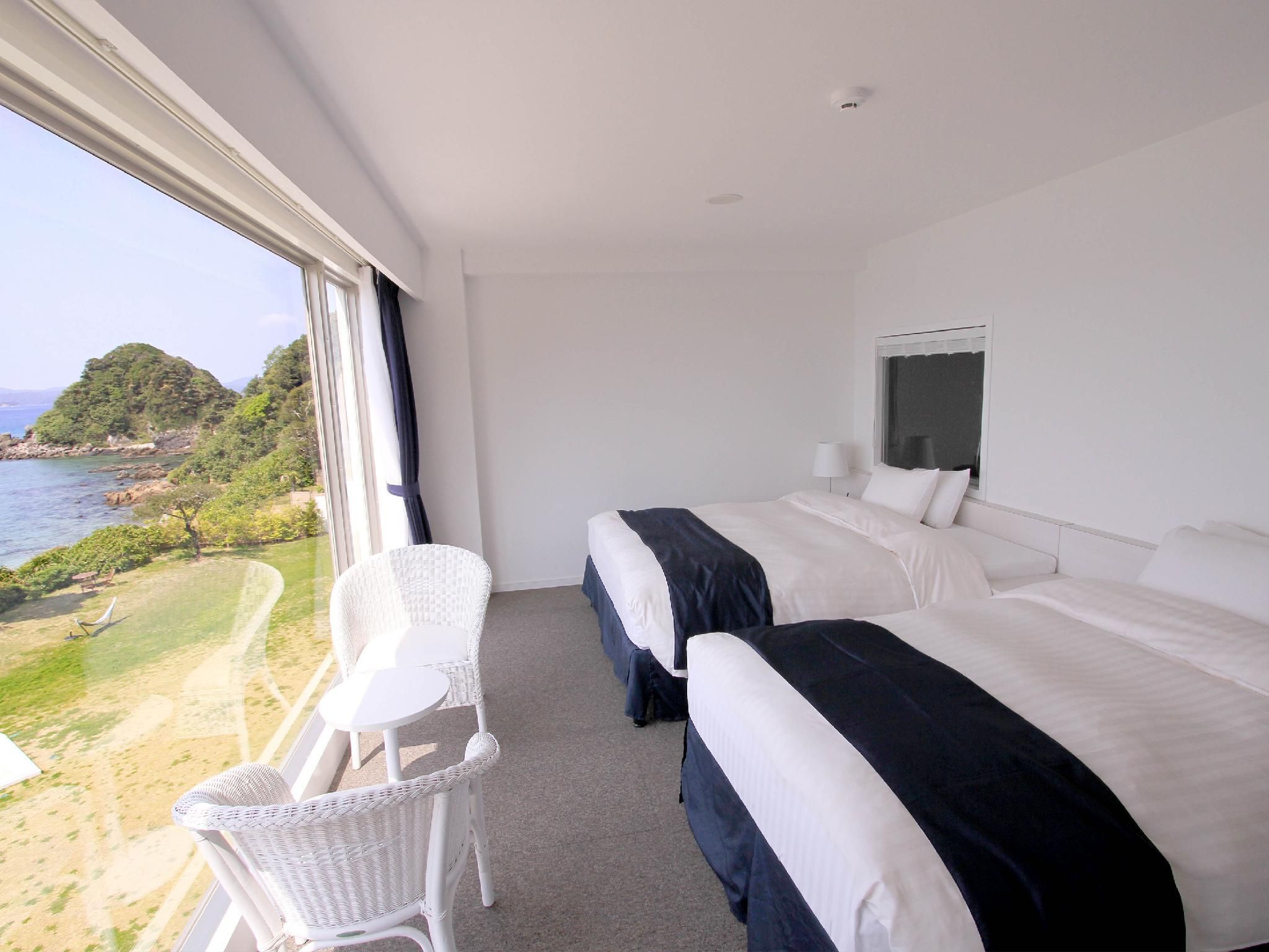 Standard Twin Sea View