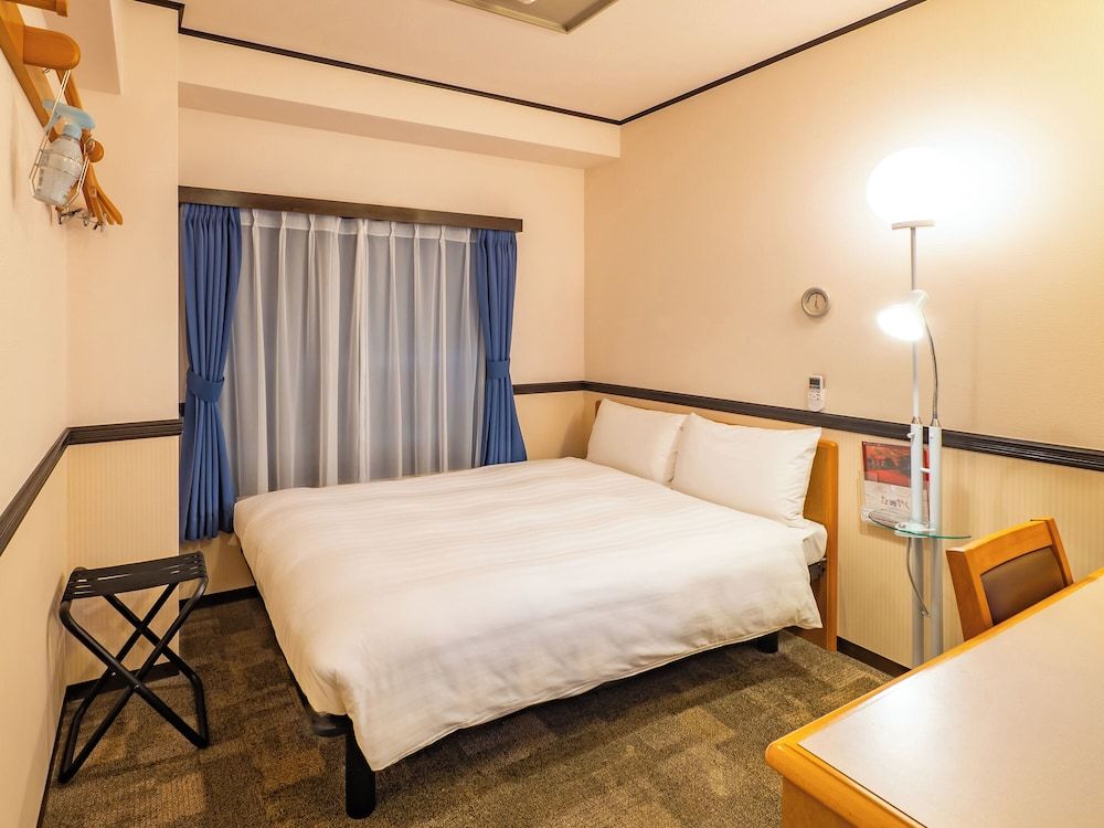 Economy Double Room, Smoking