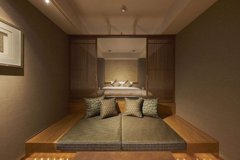 Deluxe Room, 1 Queen Bed, Non Smoking, Private Bathroom