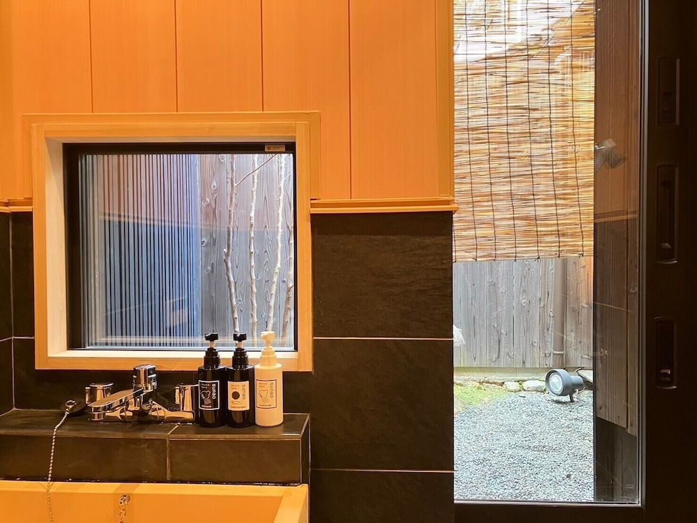 Kyoto Ikken Machiya Satoi Tetsusen Omiya Gojo Japanese Villa 5