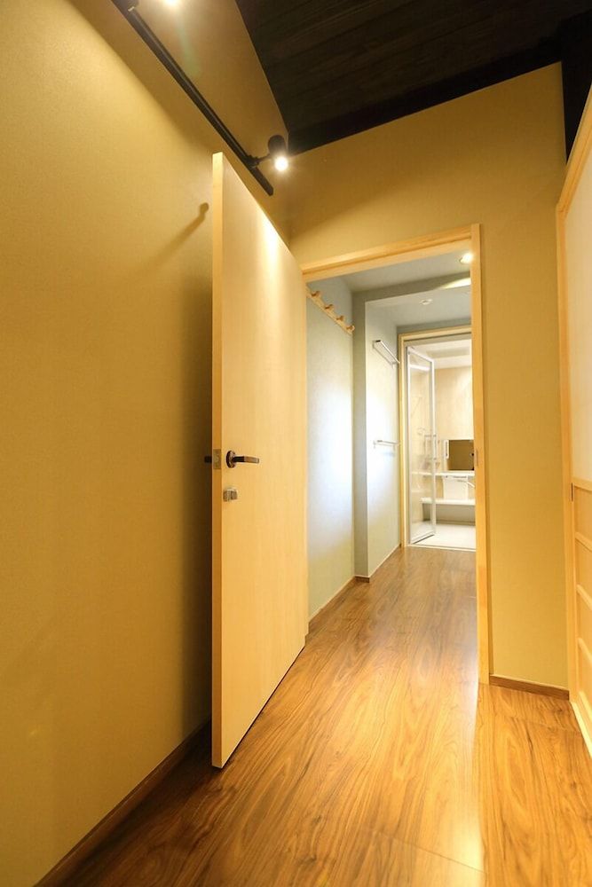 Kyoto Ikken Machiya Satoi Tetsusen Omiya Gojo Japanese Villa 16