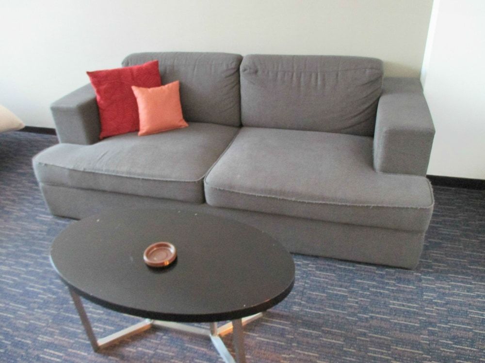 Muroran Prince Hotel Deluxe Twin Room 6