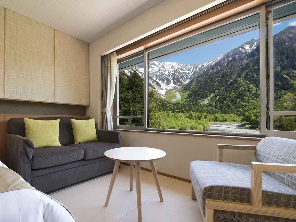 Hotaka Twin Mountain & River View