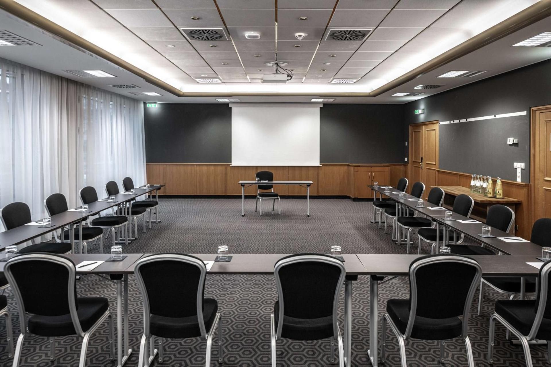 meeting room / ballrooms