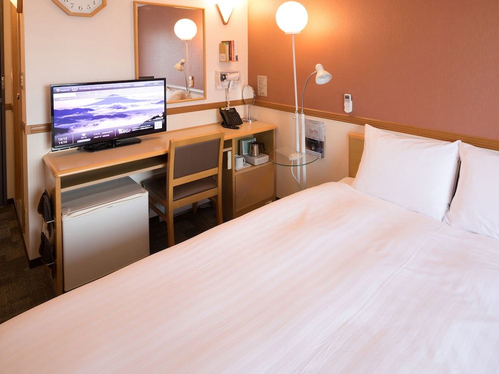 Standard Double Room, Smoking