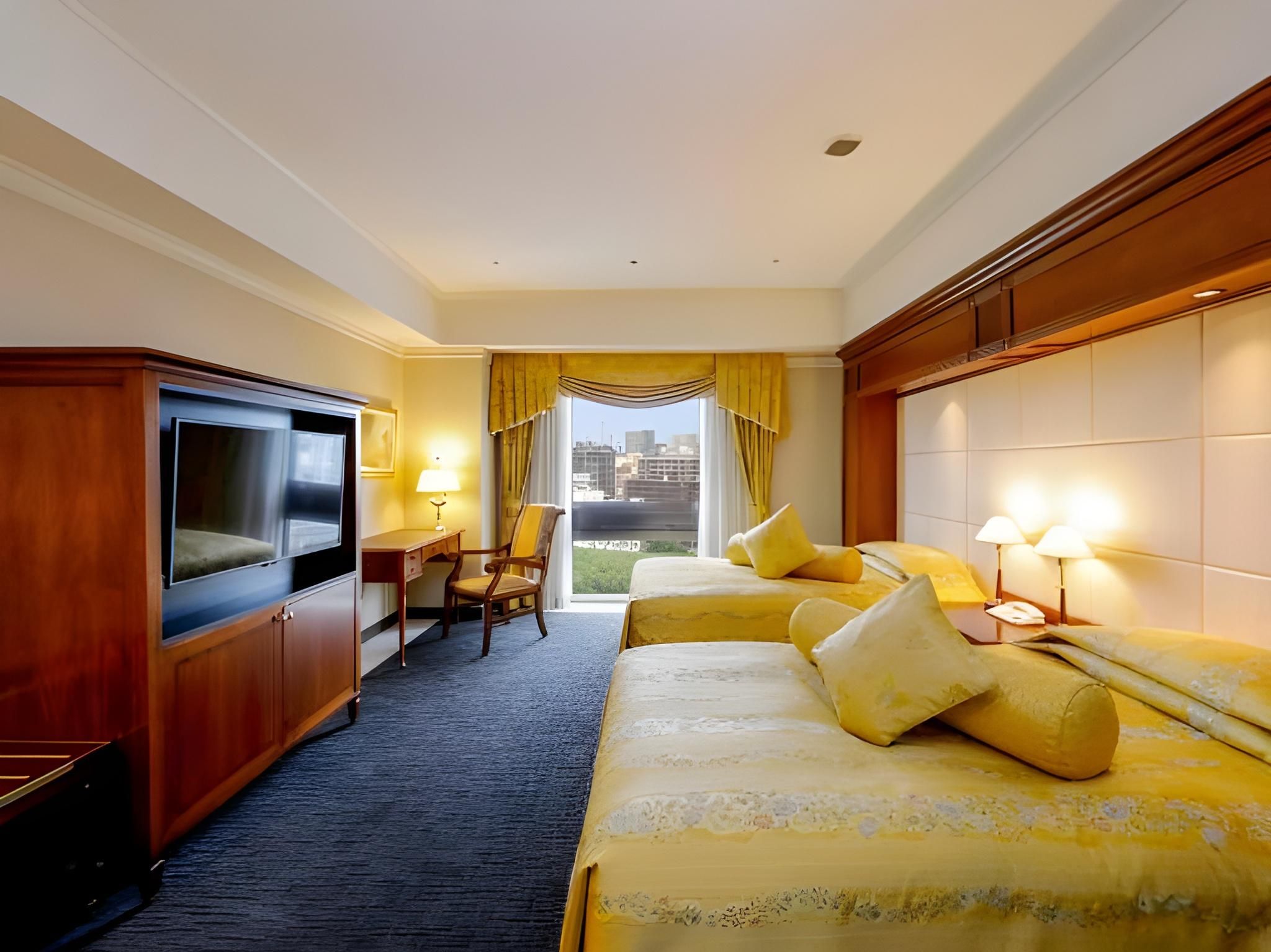 Premier Suite Twin Room - Non Smoking