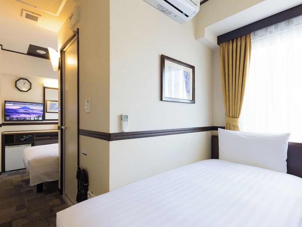 undefined Toyoko Inn Osaka Shinsaibashi Nishi 4