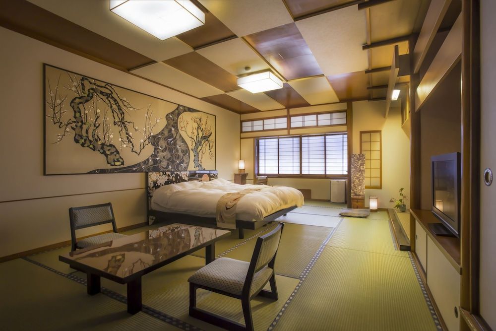 A Type Superior Twin Room 2 Beds and 2 Futons (with Private Toilet, Shared Bathroom), Non Smoking