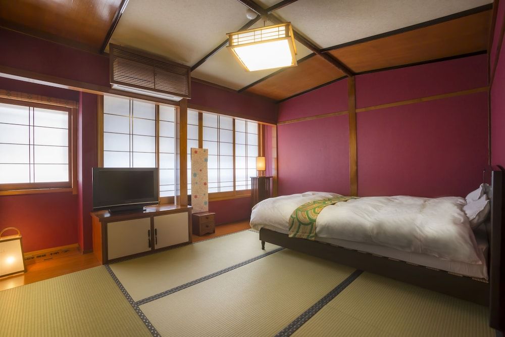Small double room/dinner+breakfast (with Private Toilet, Shared Bathroom), Non Smoking
