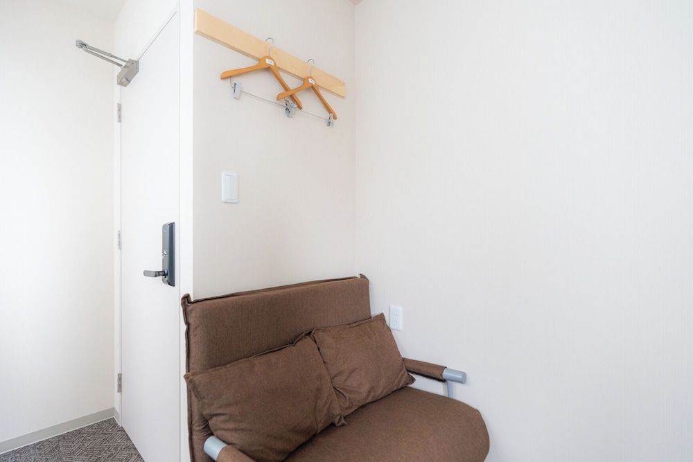 Economy Triple Room, Non Smoking, Shared Bathroom
