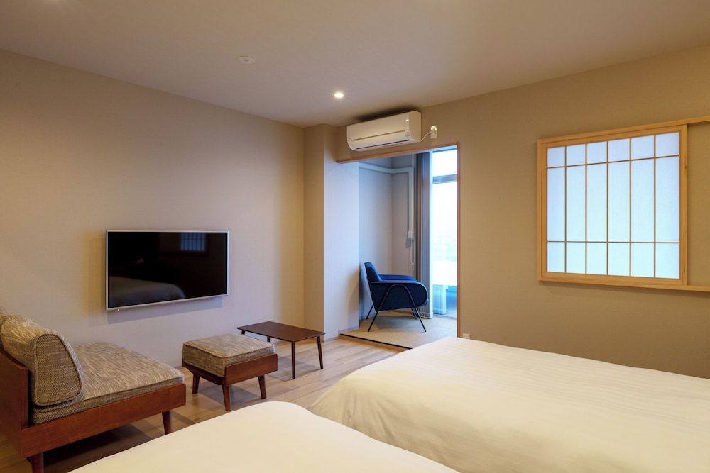 [River View] Superior Twin Room with Hot Spring / View Bath