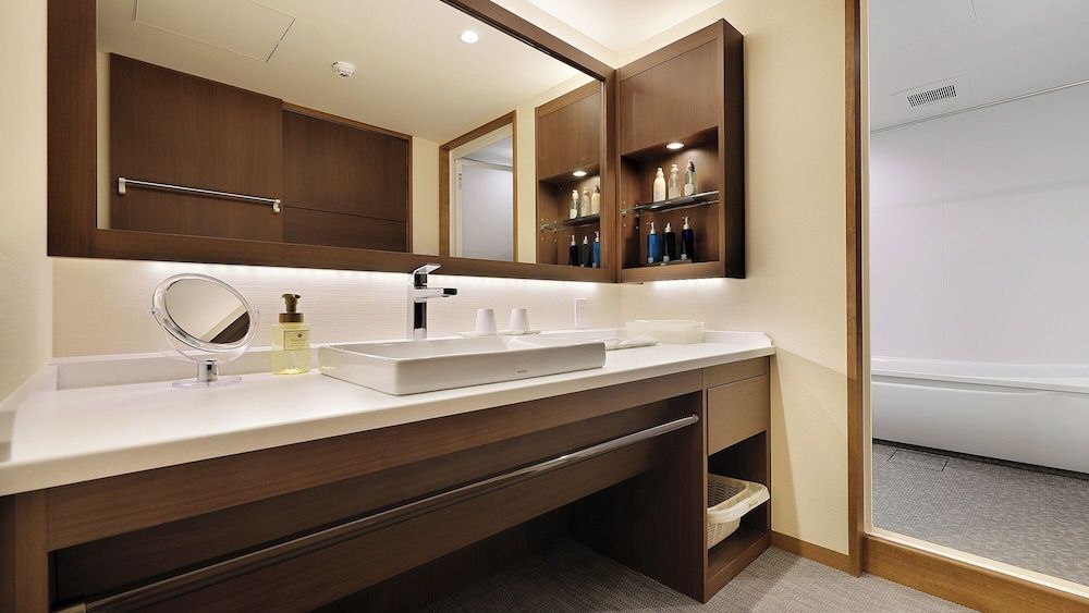 Luxury Suite