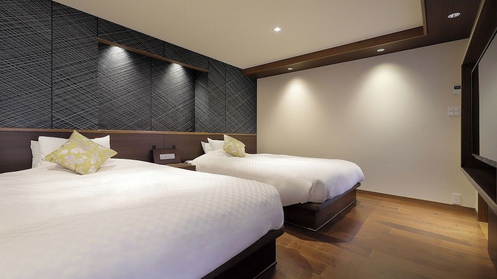Luxury Suite