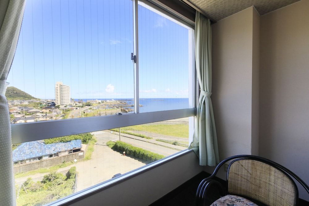[Non-Smoking] Run of the House Room (17sqm)