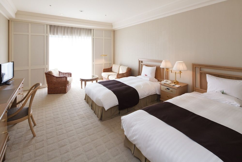 Superior Twin Room (with one extra bed for three adults), Smoking