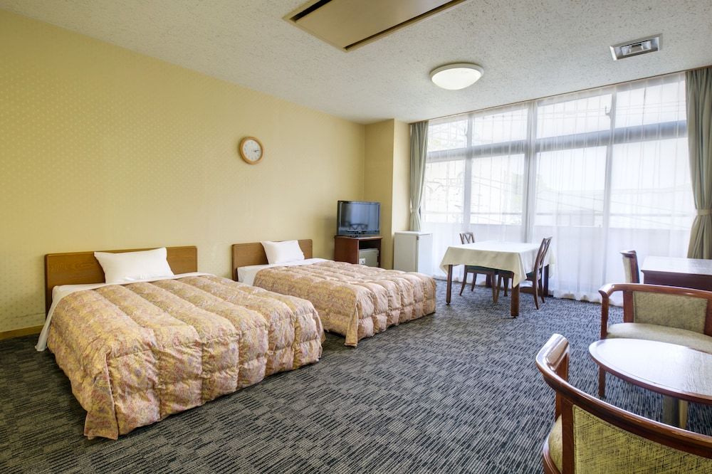 Accessible Twin Room, Smoking