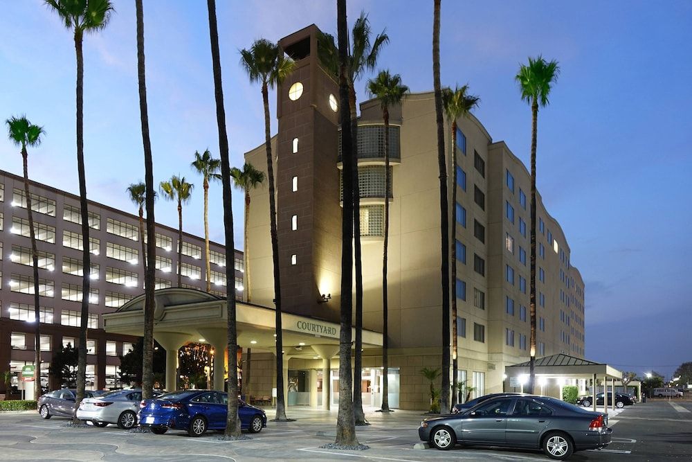 undefined Courtyard by Marriott Los Angeles LAX/Century Boulevard 2