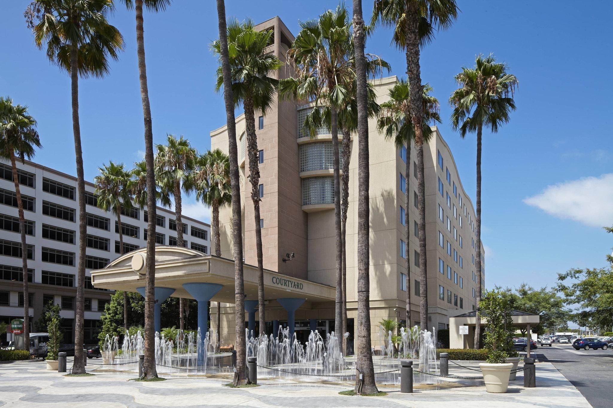 undefined Courtyard by Marriott Los Angeles LAX/Century Boulevard 4