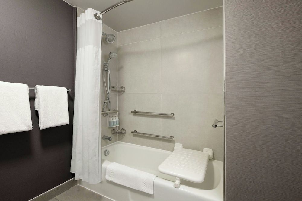 Room, 2 Queen Beds