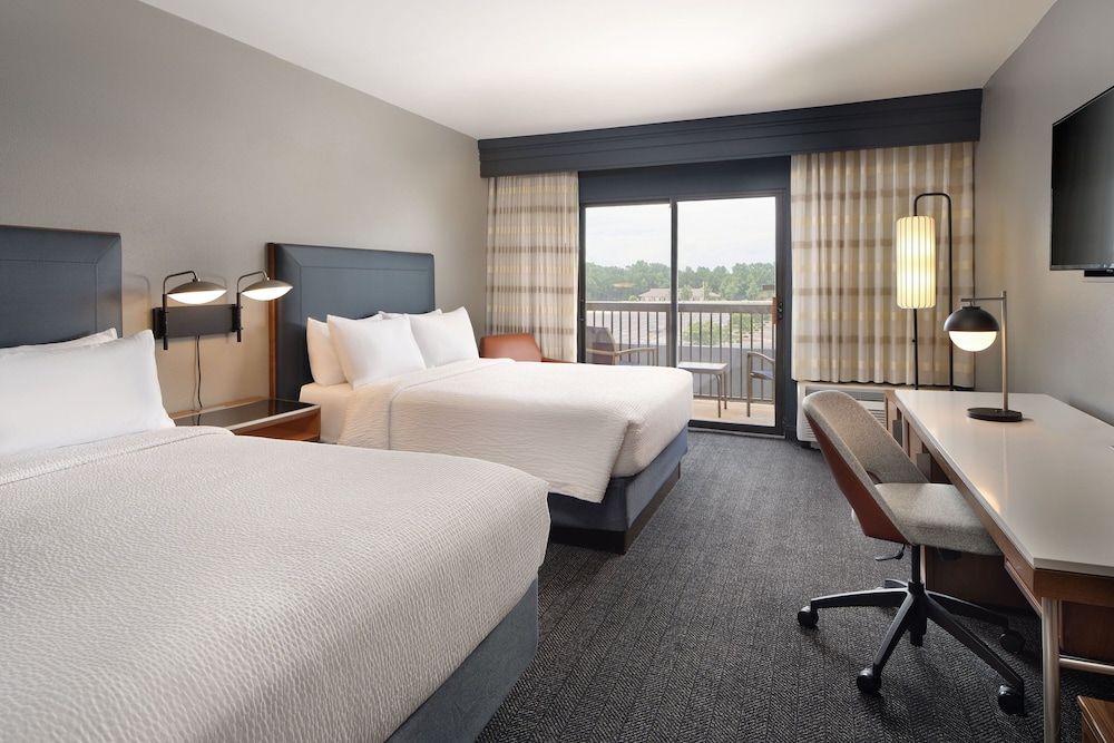 Room, 2 Queen Beds, Balcony
