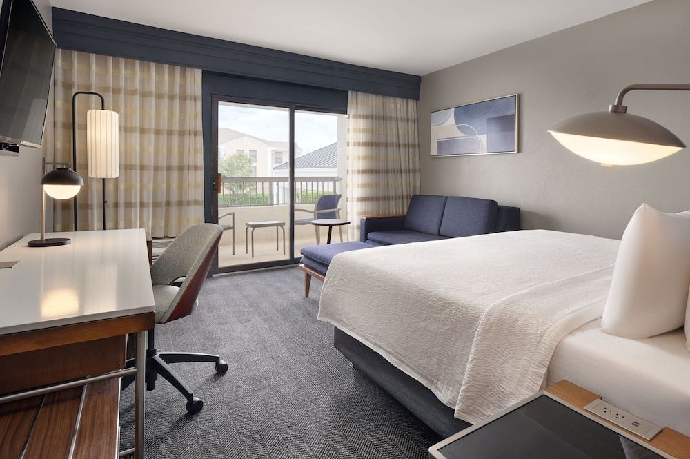 Room, 1 King Bed with Sofa bed, Non Smoking