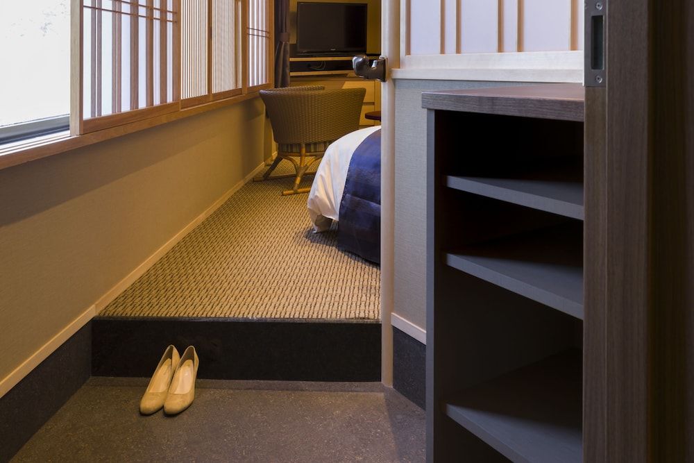 Seseragi Western Style Twin Room, No View, [With Yamanshi Wine Lounge Access]