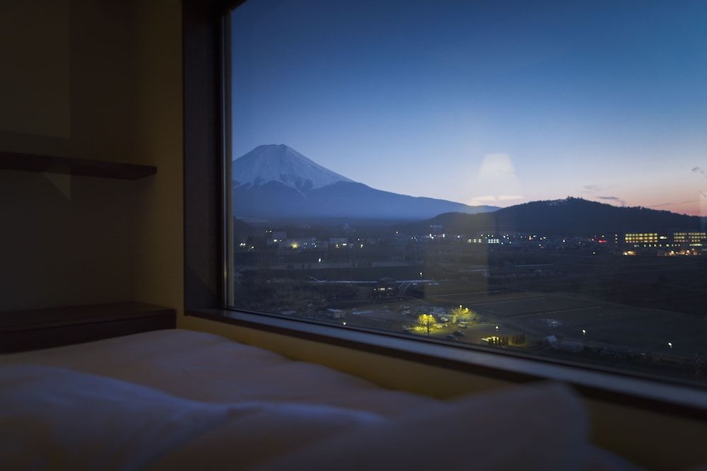 Seseragi Comfort Western Room, Mt.Fuji view [With Yamanshi Wine Lounge Access]