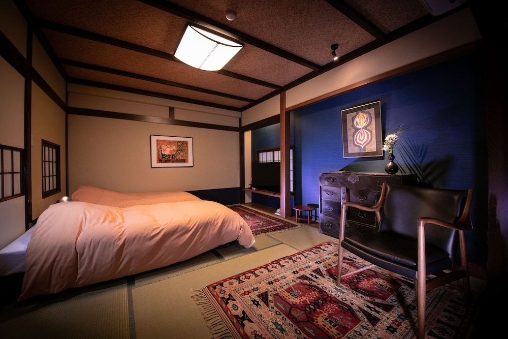 Antique Room [AI]