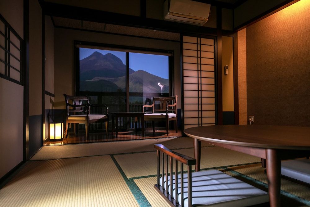 Room, Mountain View