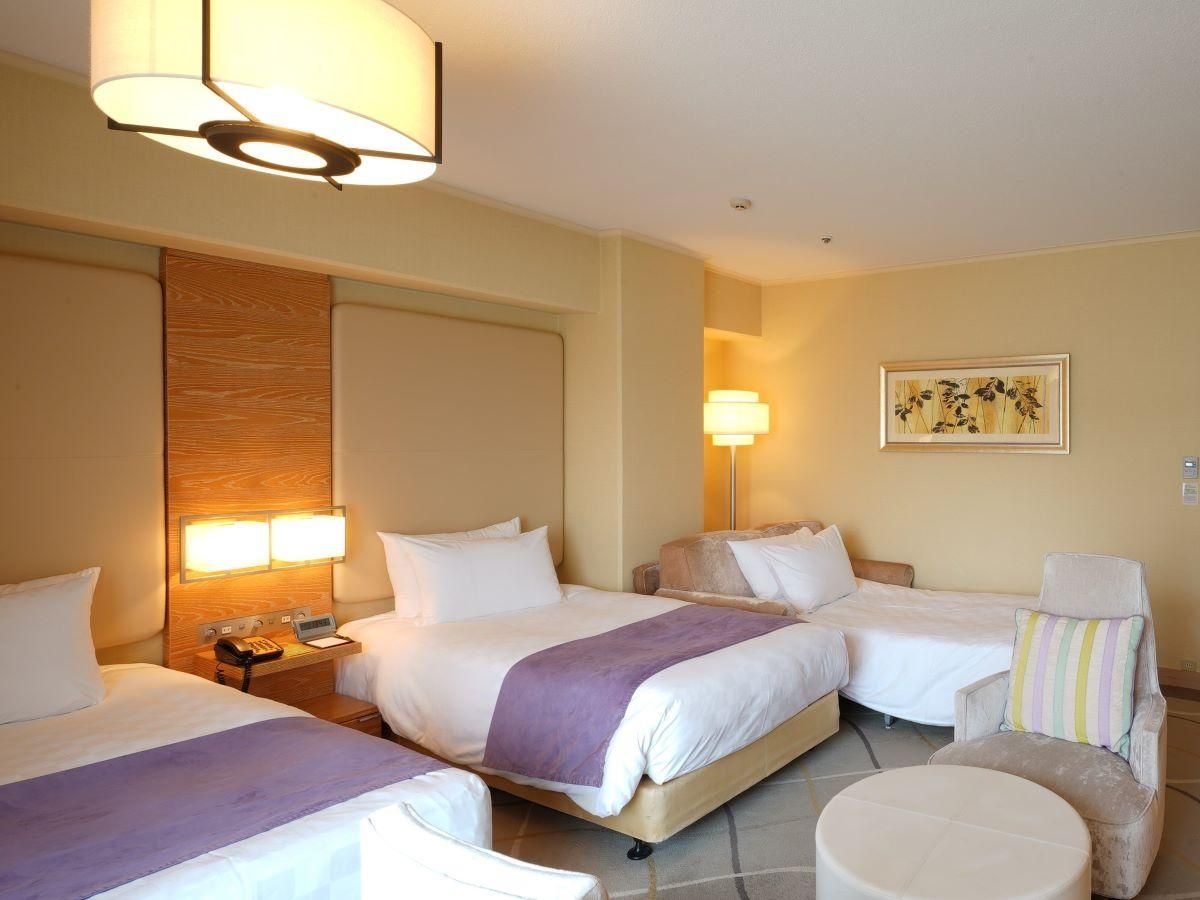 Superior Precious Corner Triple Room - Non-Smoking